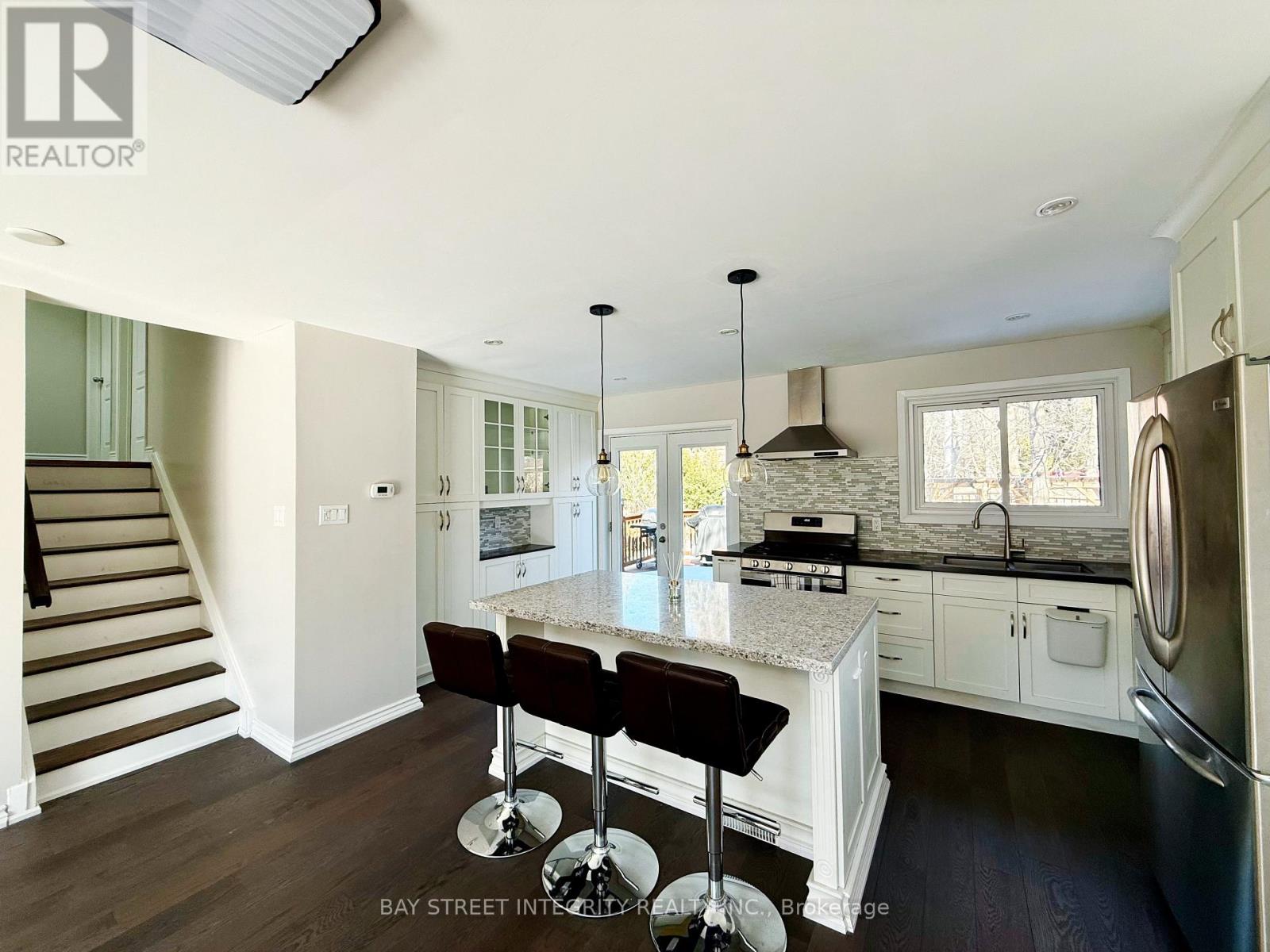 2193 Constance Drive, Oakville, Ontario  L6J 5L5 - Photo 27 - W12829076