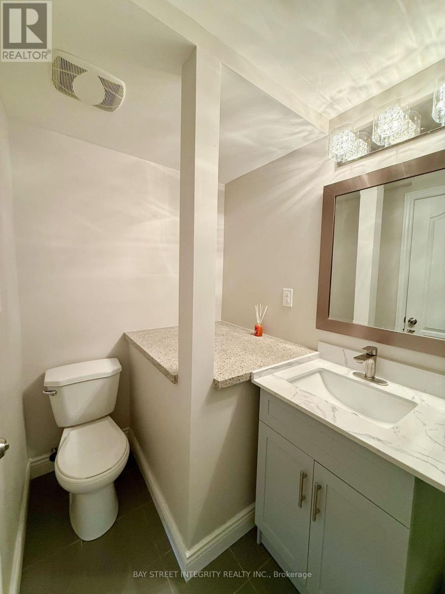 2193 Constance Drive, Oakville, Ontario  L6J 5L5 - Photo 8 - W12829076