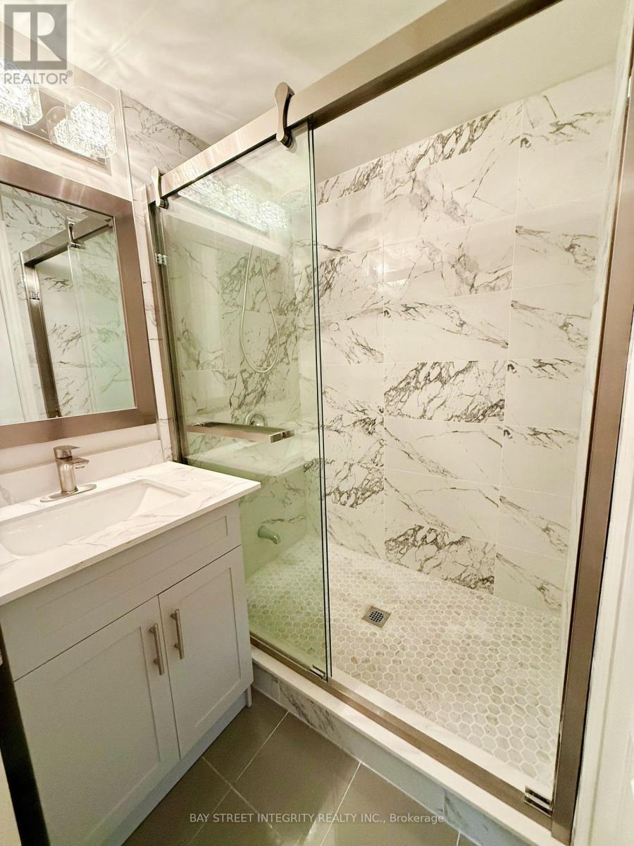 2193 Constance Drive, Oakville, Ontario  L6J 5L5 - Photo 9 - W12829076