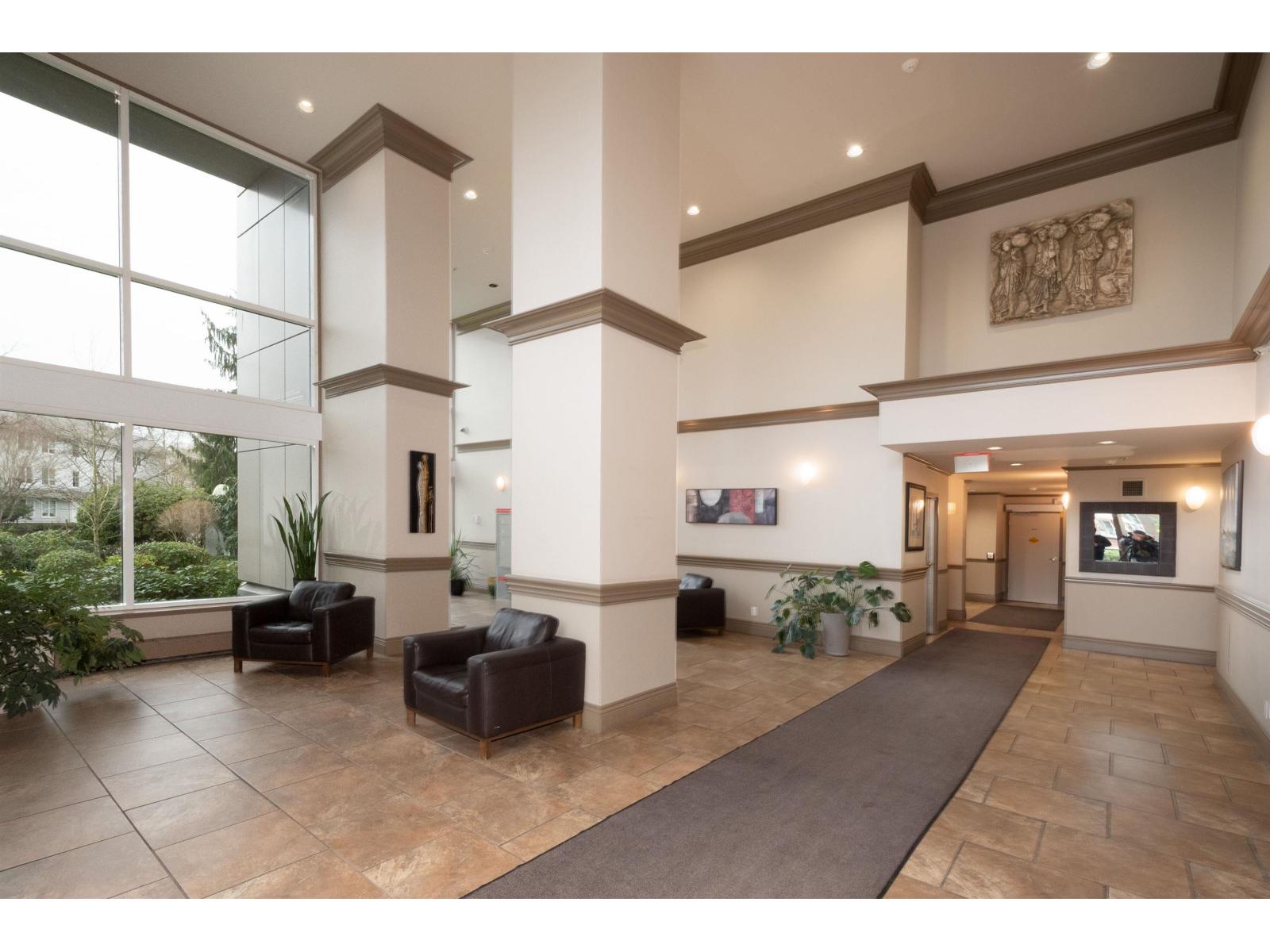 403 13880 101 Avenue, Surrey, British Columbia  V3T 5T1 - Photo 3 - R3094232