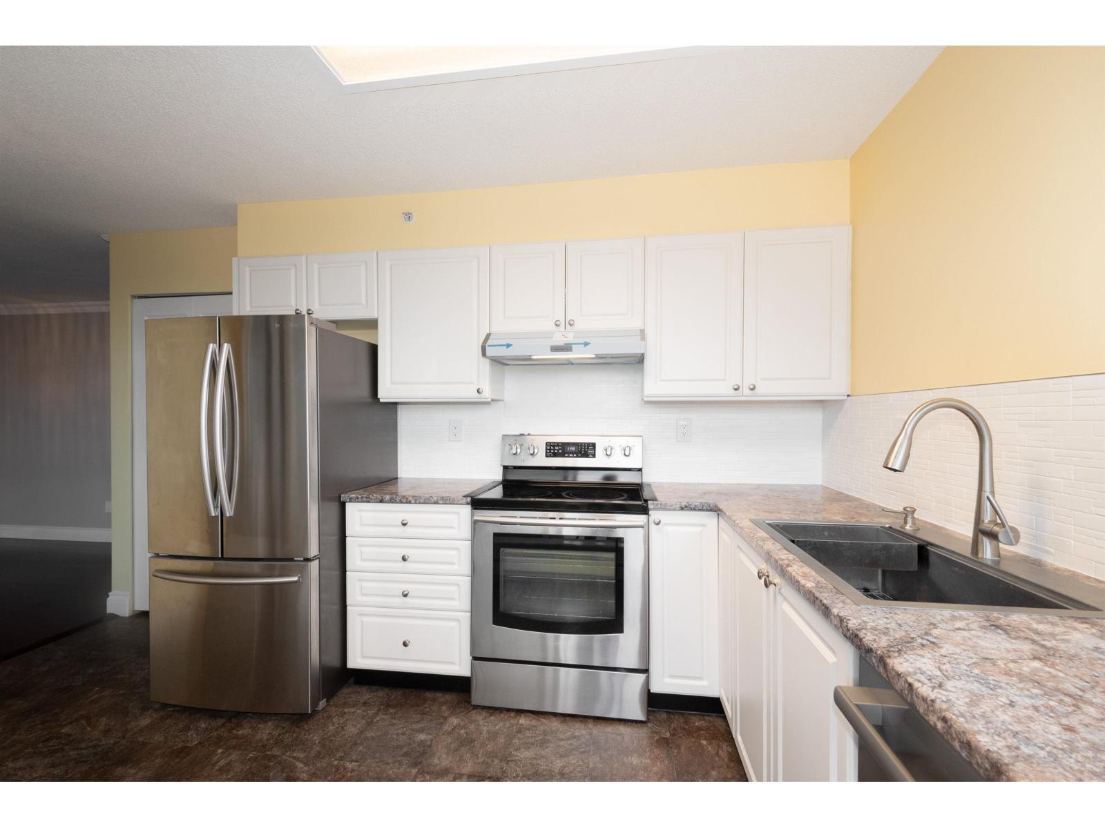 403 13880 101 Avenue, Surrey, British Columbia  V3T 5T1 - Photo 14 - R3094232