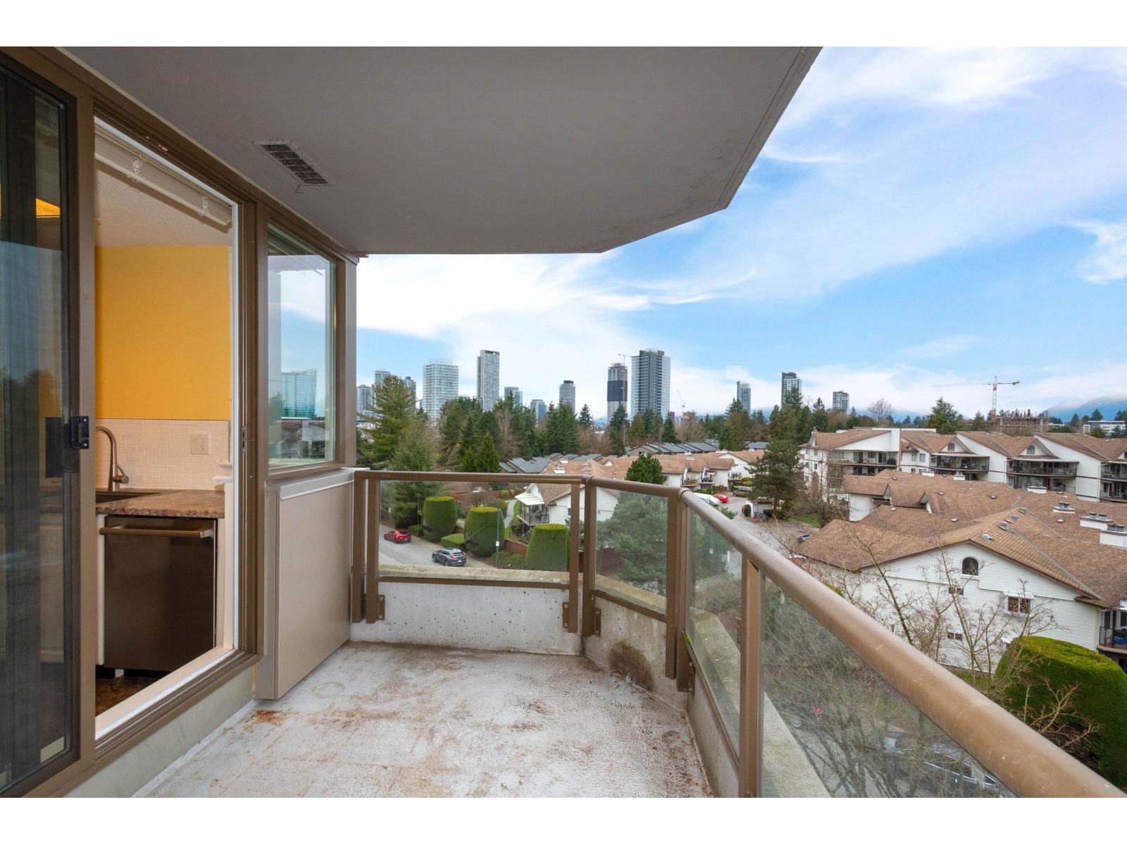 403 13880 101 Avenue, Surrey, British Columbia  V3T 5T1 - Photo 17 - R3094232