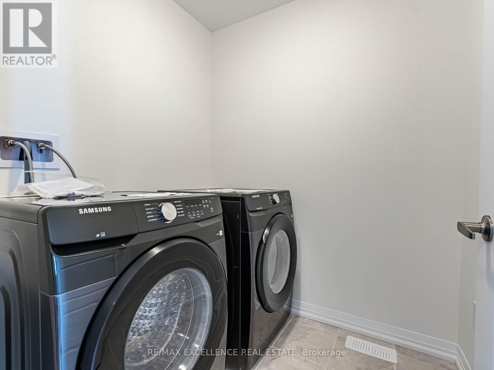 134 Granville Crescent, Haldimand, Ontario  N3W 0J7 - Photo 36 - X12829058