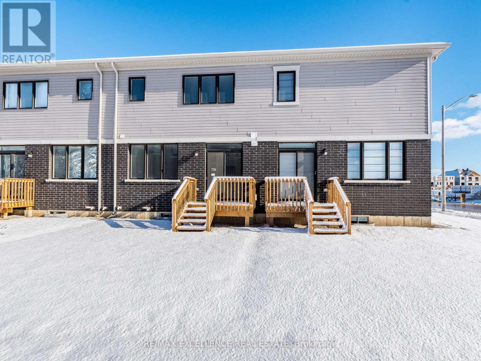 134 Granville Crescent, Haldimand, Ontario  N3W 0J7 - Photo 40 - X12829058