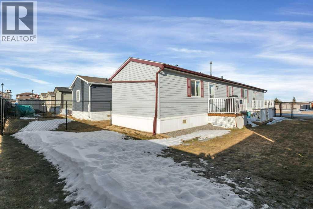58 Mckay Place, Blackfalds, Alberta  T4M 0H7 - Photo 2 - A2285662