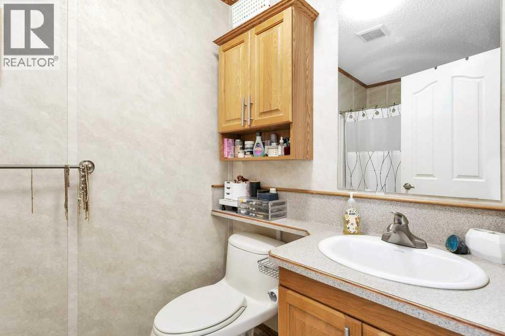 58 Mckay Place, Blackfalds, Alberta  T4M 0H7 - Photo 11 - A2285662