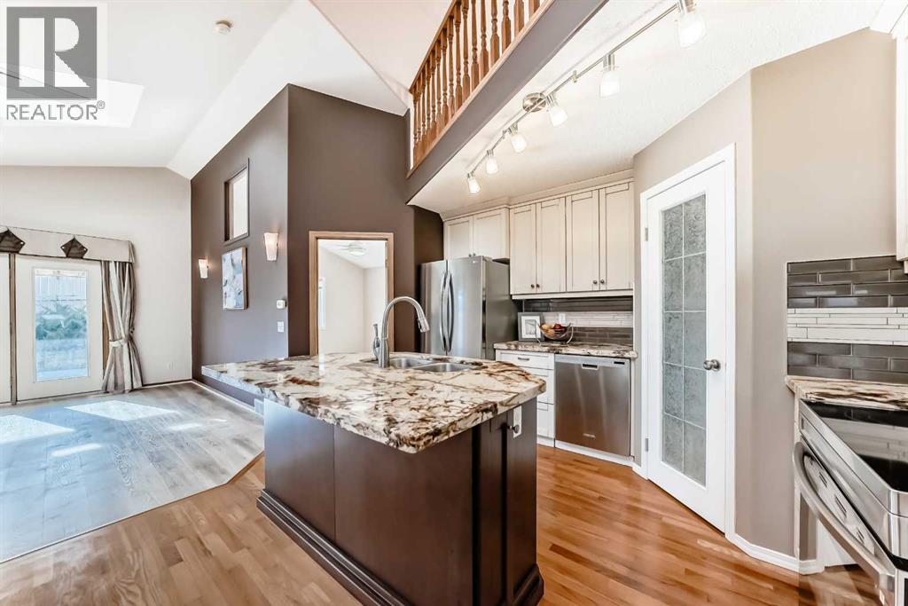 110 Somerglen Road Sw, Calgary, Alberta  T2Y 3S3 - Photo 11 - A2283375