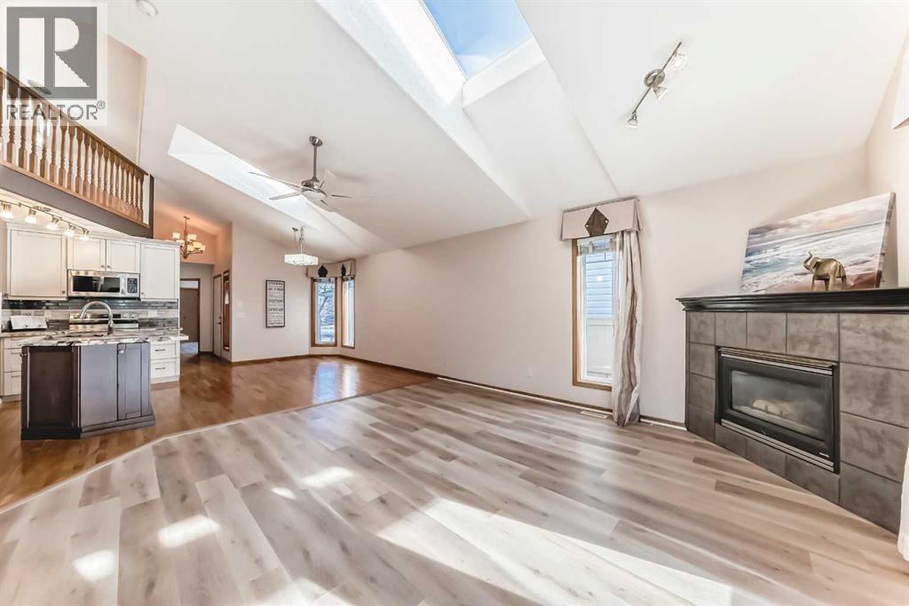 110 Somerglen Road Sw, Calgary, Alberta  T2Y 3S3 - Photo 8 - A2283375