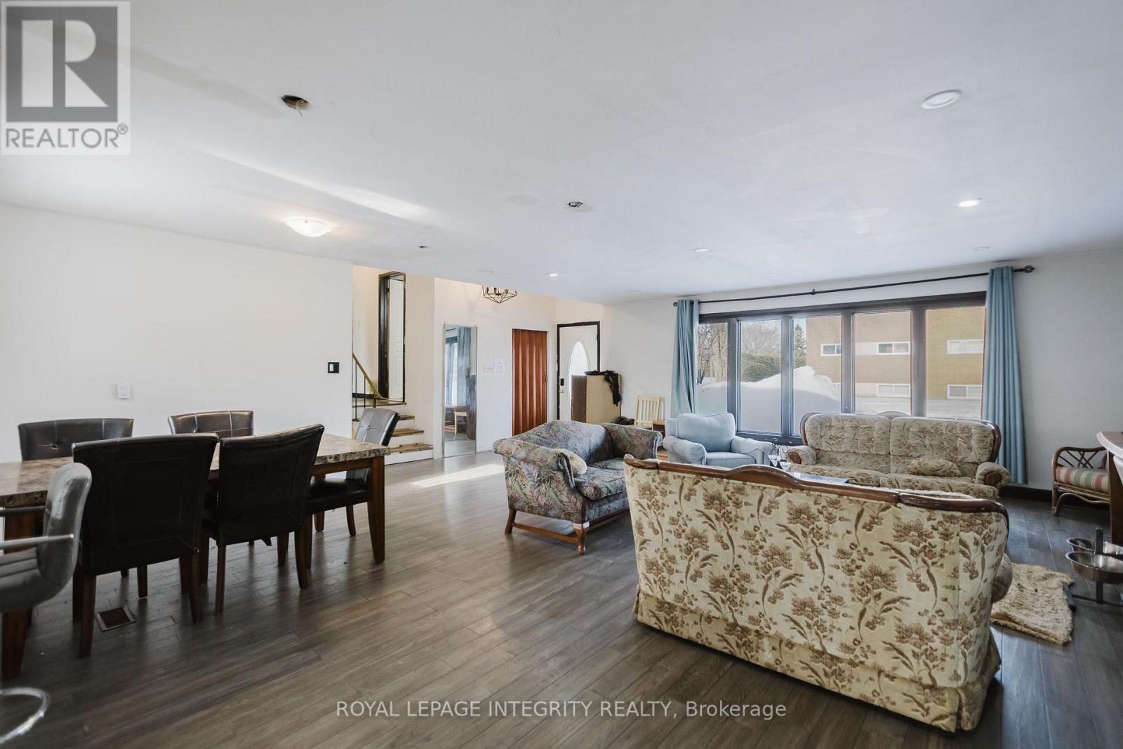 1197 Deer Park Road, Ottawa, Ontario K2E 6H5 - Photo 10 - X12829094