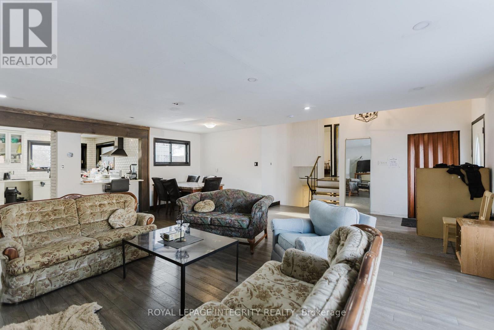 1197 Deer Park Road, Ottawa, Ontario K2E 6H5 - Photo 8 - X12829094