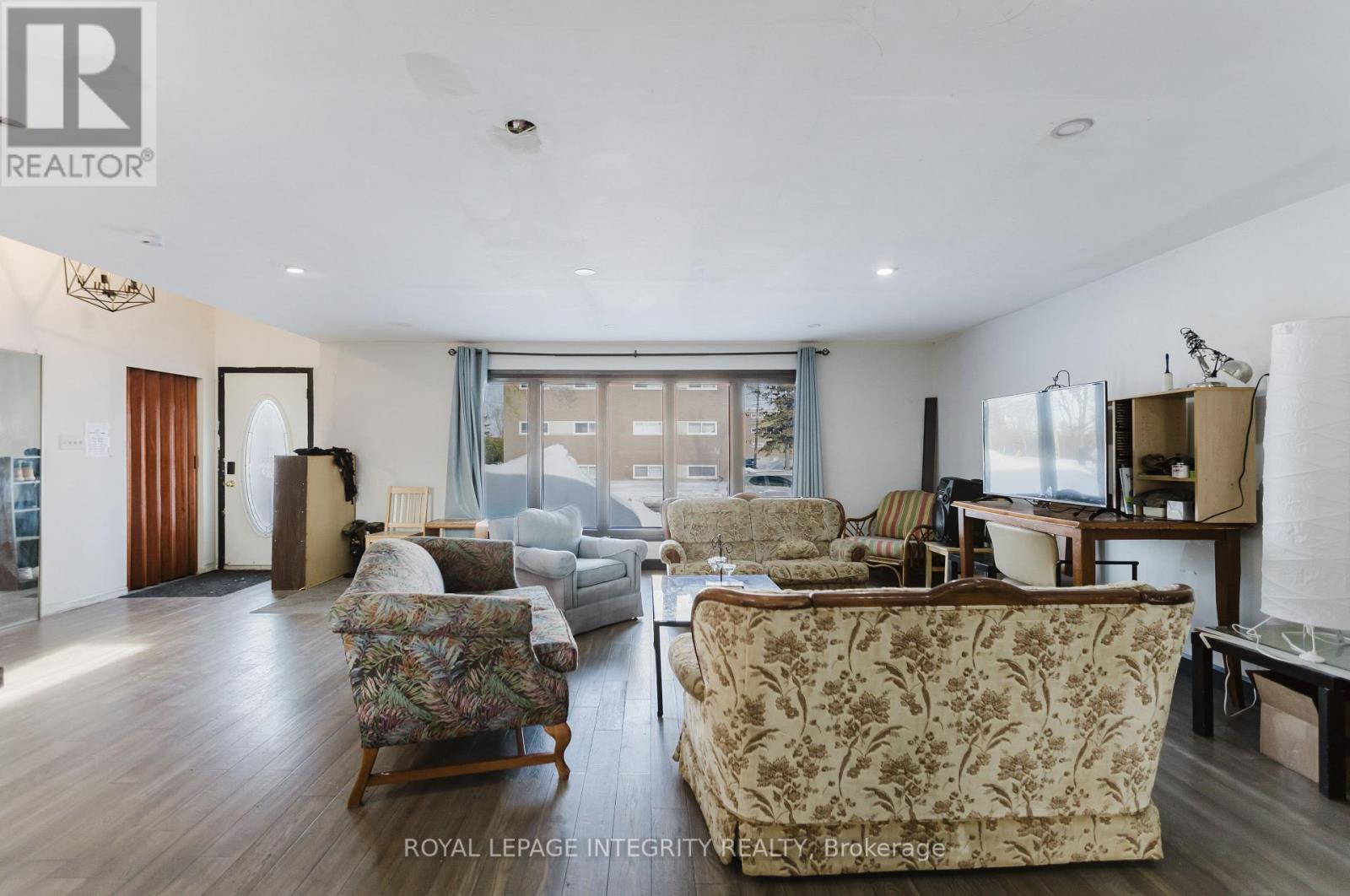 1197 Deer Park Road, Ottawa, Ontario K2E 6H5 - Photo 9 - X12829094