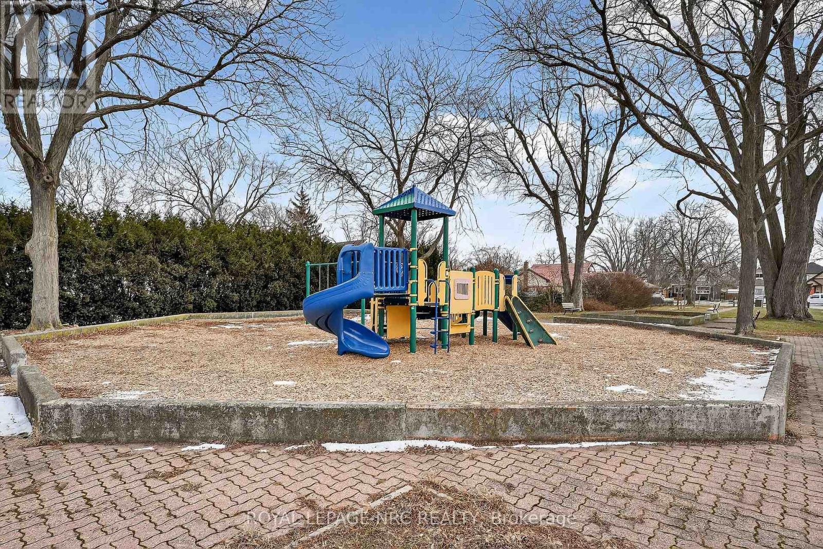 11 Peel Street, St. Catharines, Ontario  L2N 5A2 - Photo 42 - X12829110