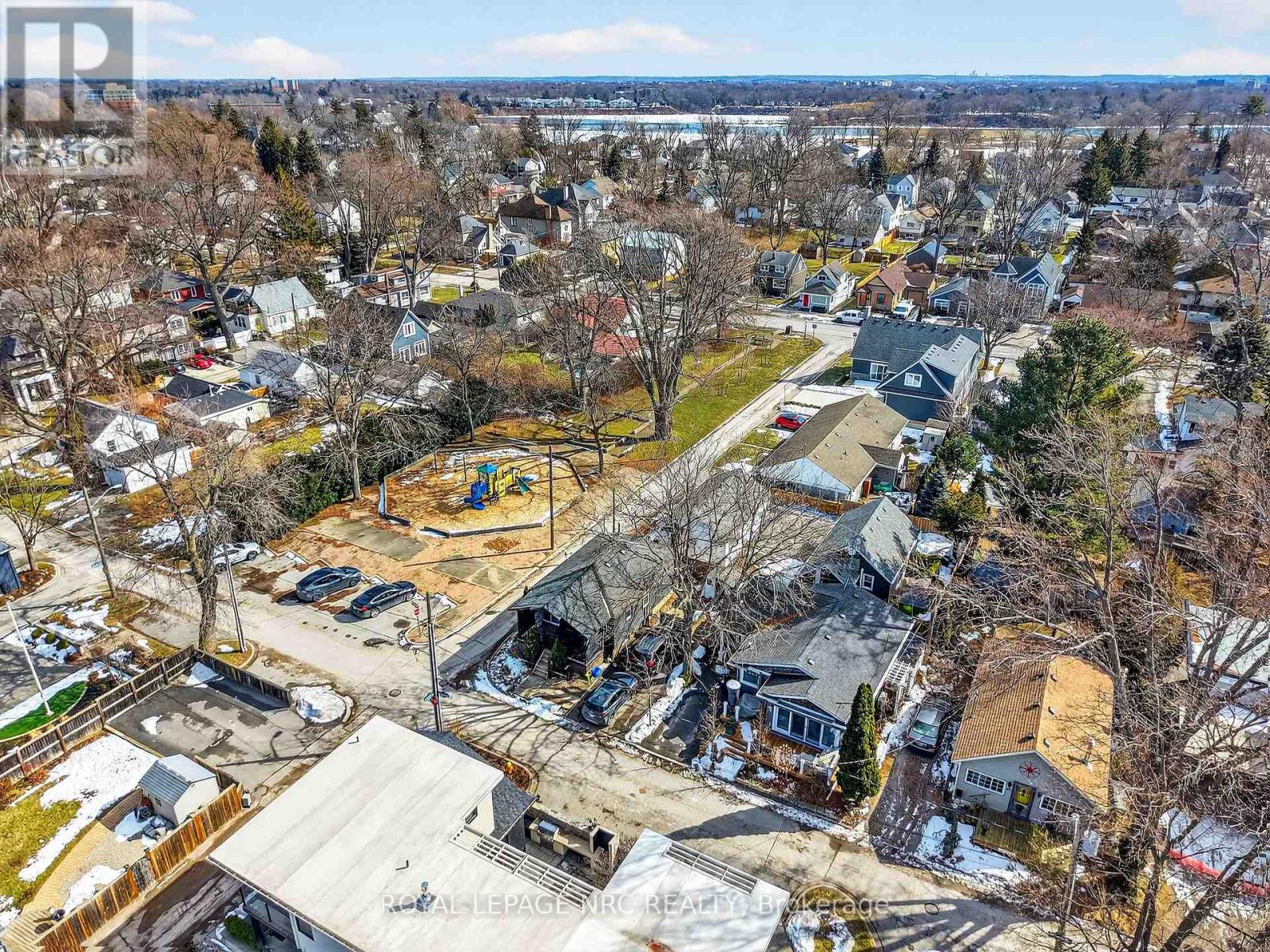 11 Peel Street, St. Catharines, Ontario  L2N 5A2 - Photo 48 - X12829110