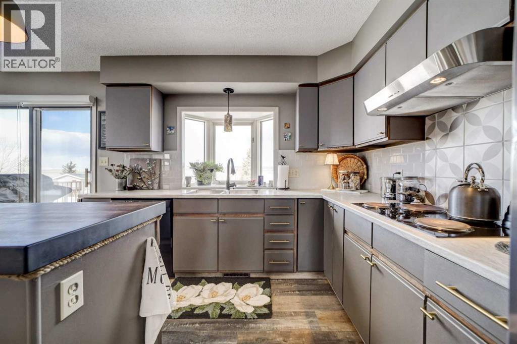 598 Thistle Crescent, Pincher Creek, Alberta  T0K 1W0 - Photo 10 - A2289201