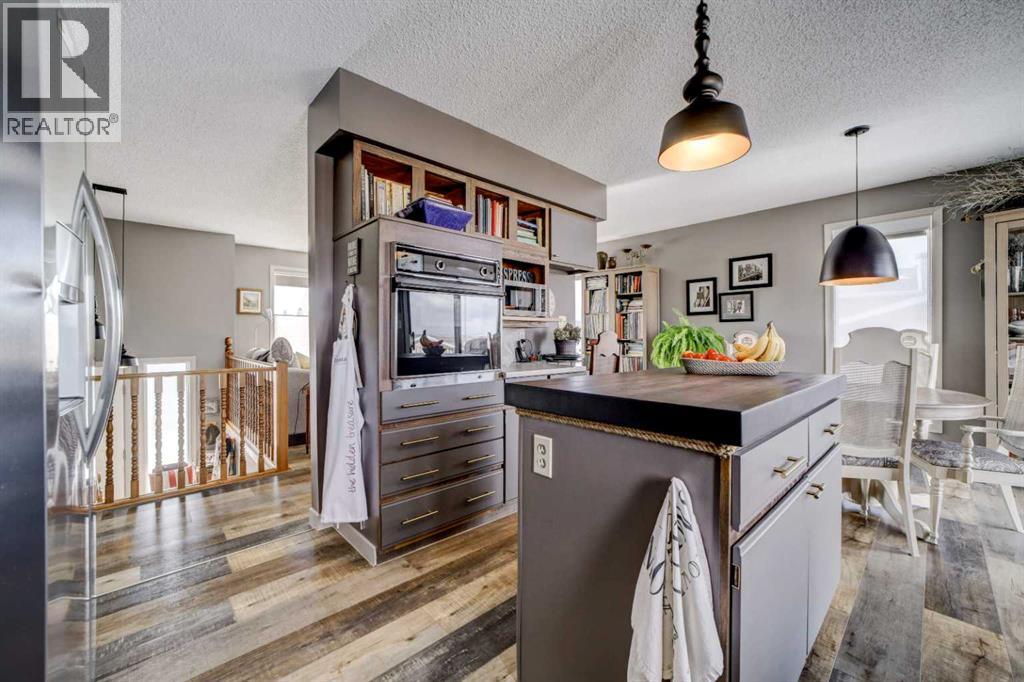 598 Thistle Crescent, Pincher Creek, Alberta  T0K 1W0 - Photo 9 - A2289201