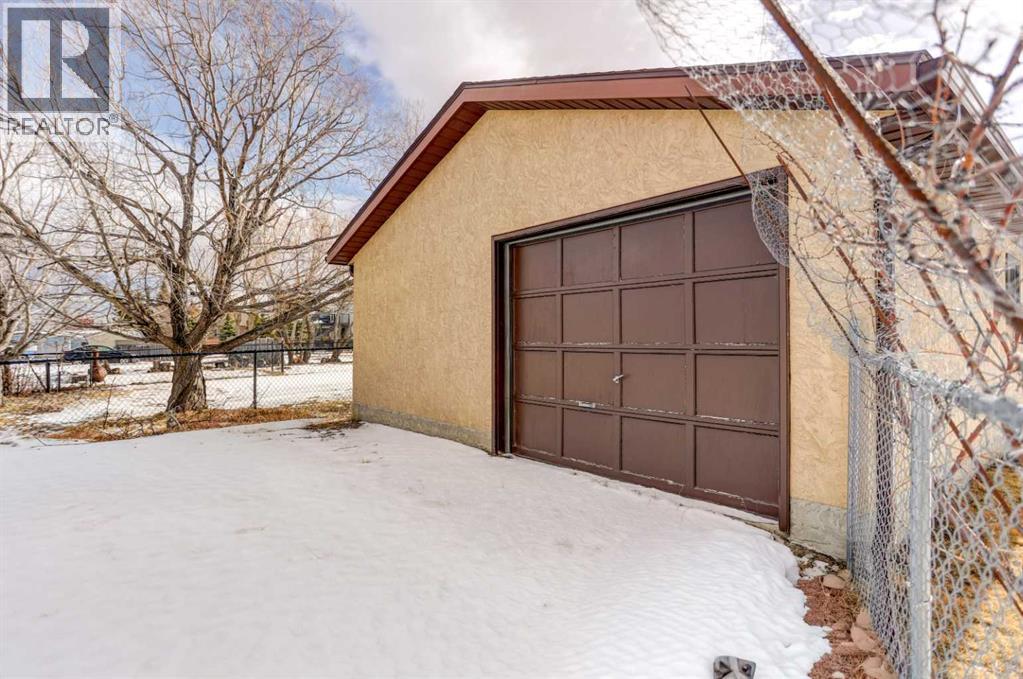 598 Thistle Crescent, Pincher Creek, Alberta  T0K 1W0 - Photo 26 - A2289201