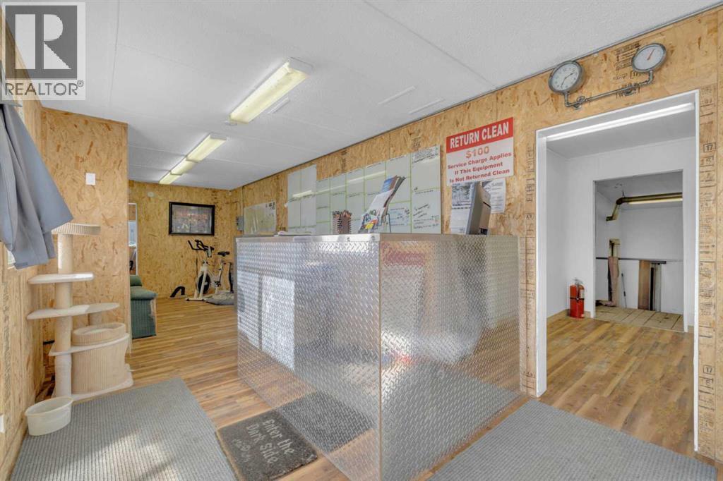 6606 42 Ave, Ponoka, Alberta T4J 1J8 - Photo 9 - A2289330