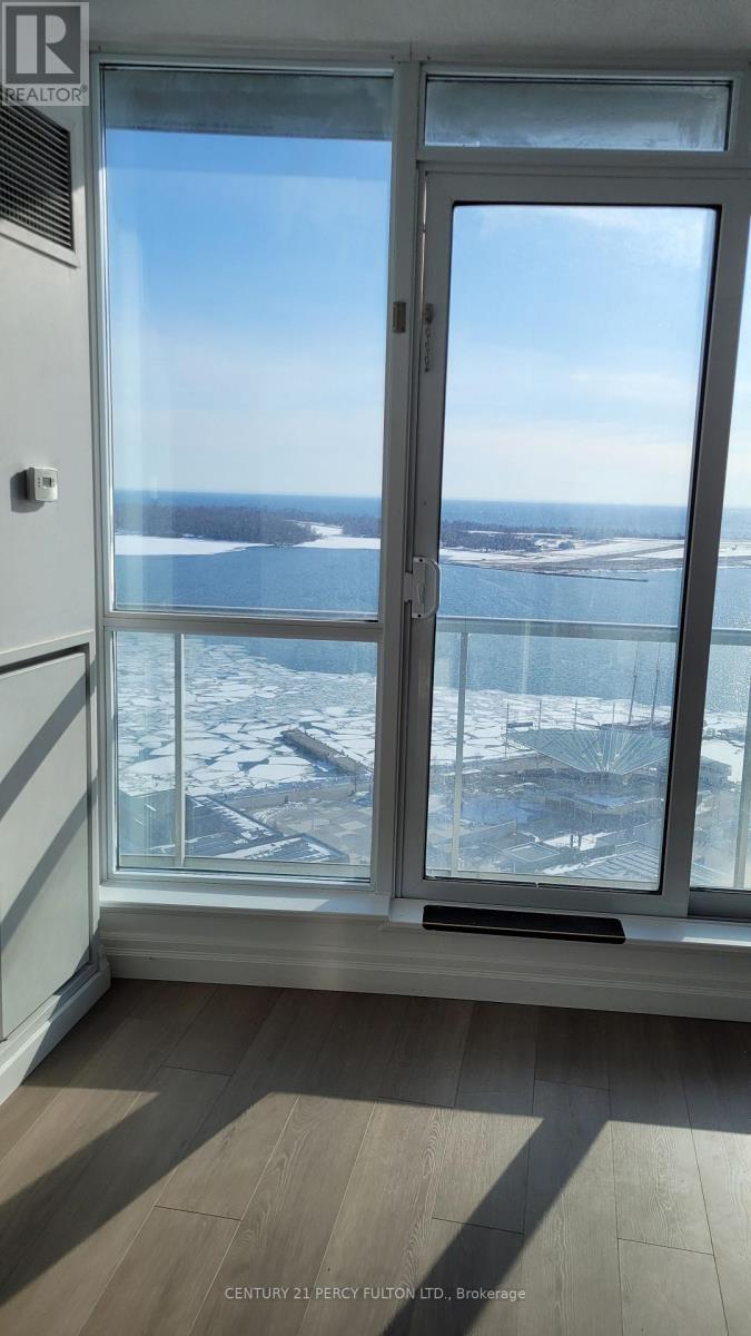 2708 - 208 Queens Quay W, Toronto, Ontario  M5J 2Y5 - Photo 7 - C12829088