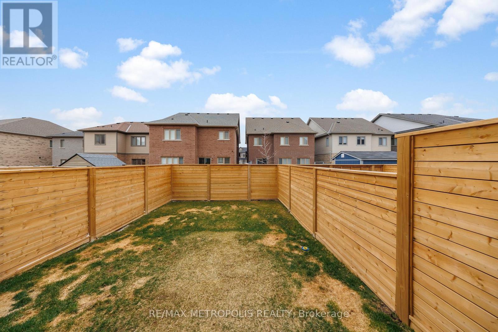 67 Lorne Thomas Place N, New Tecumseth, Ontario  L0L 1L0 - Photo 13 - N12829084