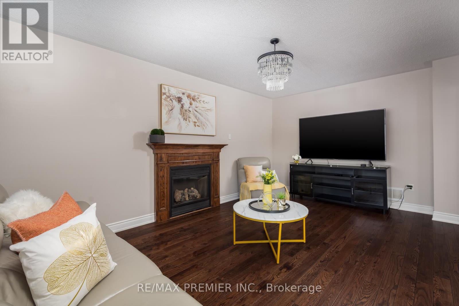 35 Cachet Hill Crescent, Vaughan, Ontario  L4H 1S6 - Photo 13 - N12829098