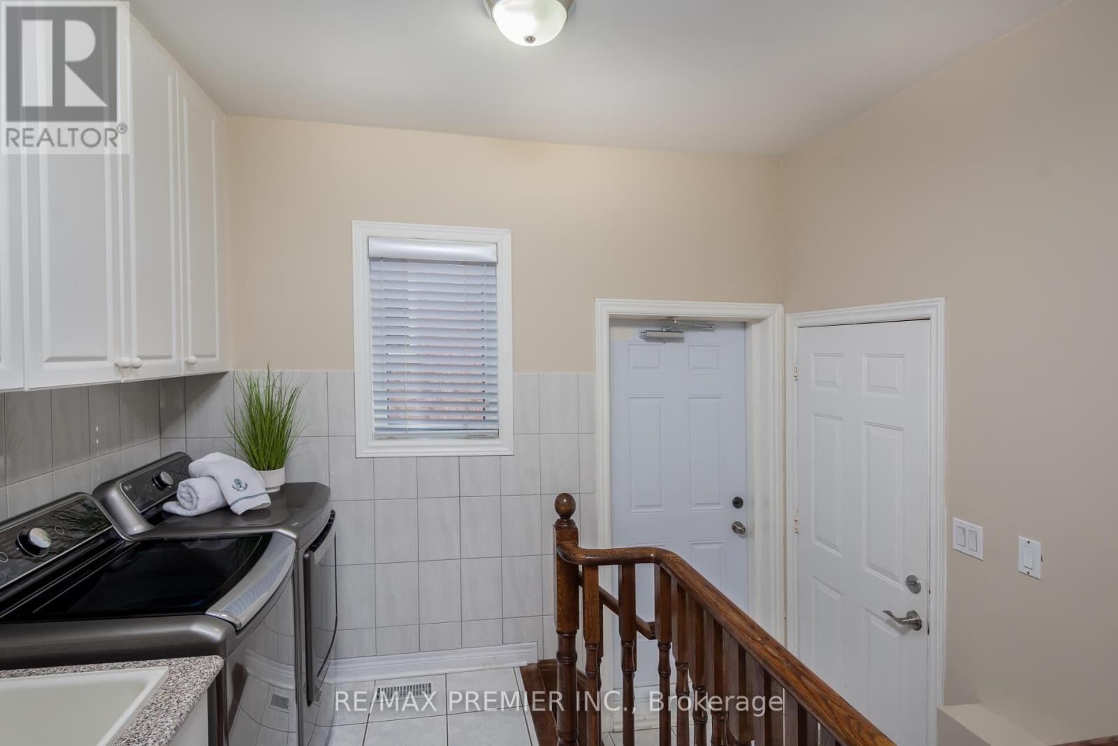 35 Cachet Hill Crescent, Vaughan, Ontario  L4H 1S6 - Photo 24 - N12829098