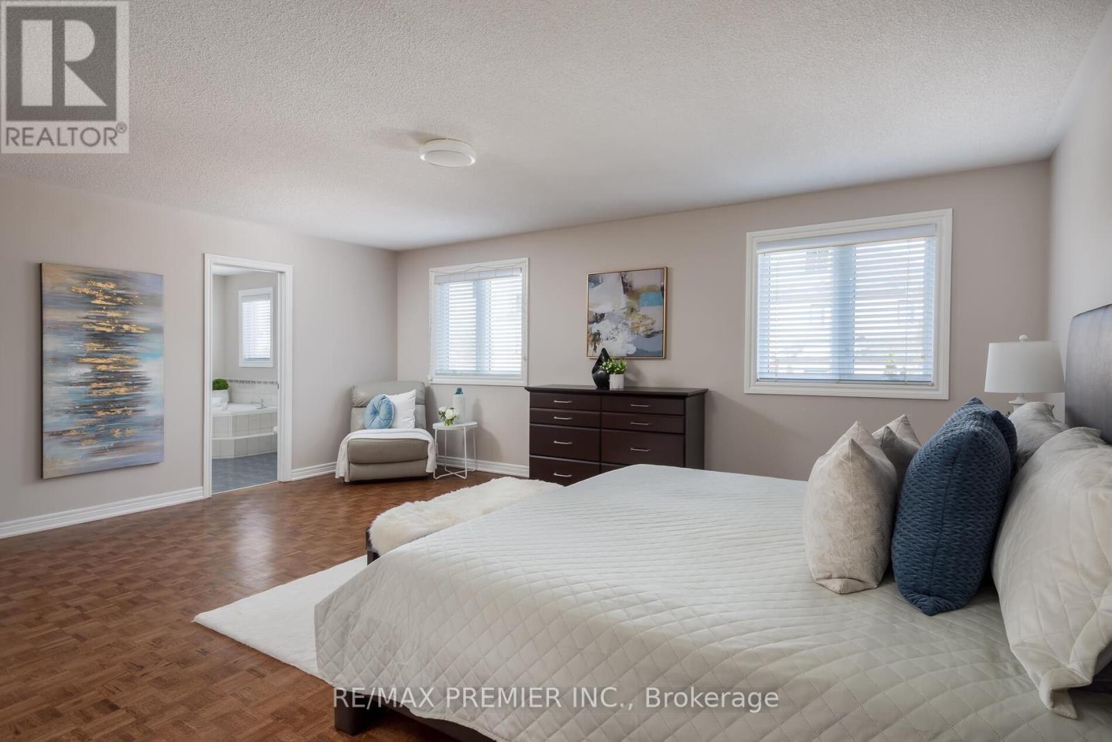 35 Cachet Hill Crescent, Vaughan, Ontario  L4H 1S6 - Photo 28 - N12829098