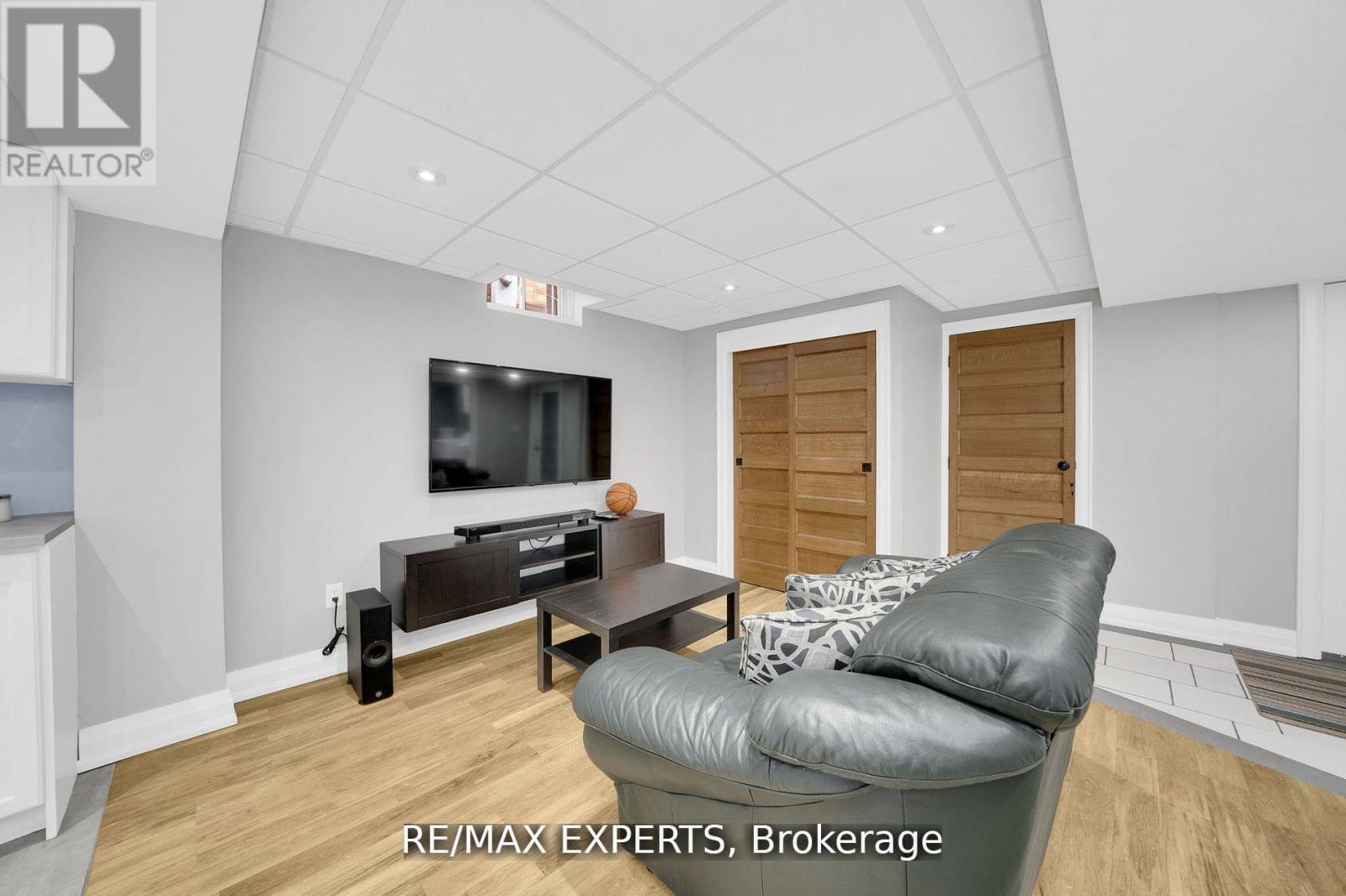 24 Bluestone Street, Vaughan, Ontario  L4L 8C8 - Photo 6 - N12829106