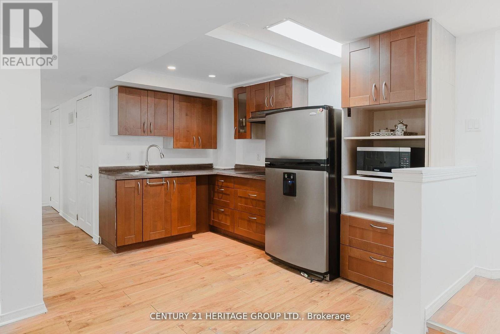 Bsmt - 601 Mcbean Avenue, Newmarket, Ontario  L3X 2L5 - Photo 3 - N12829126