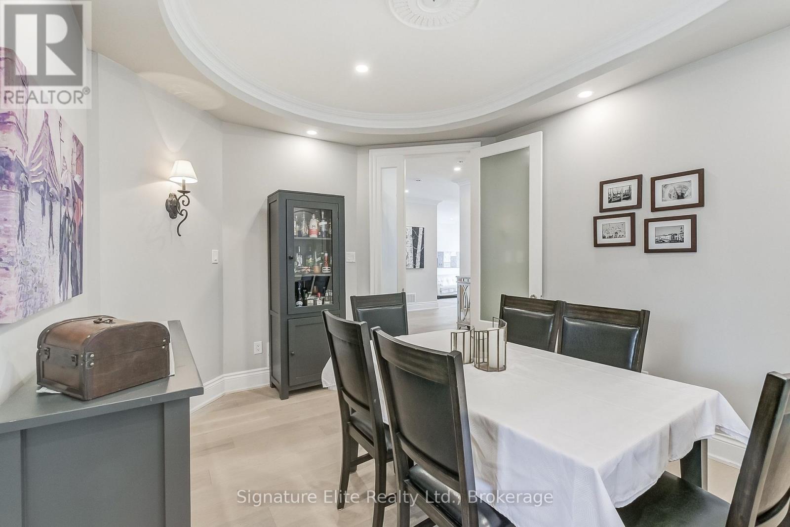 3428 Mistwell Crescent, Oakville, Ontario  L6L 0A3 - Photo 12 - W12829078