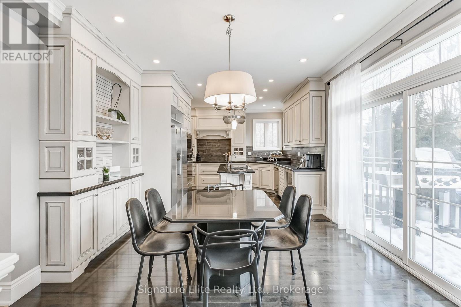 3428 Mistwell Crescent, Oakville, Ontario  L6L 0A3 - Photo 17 - W12829078