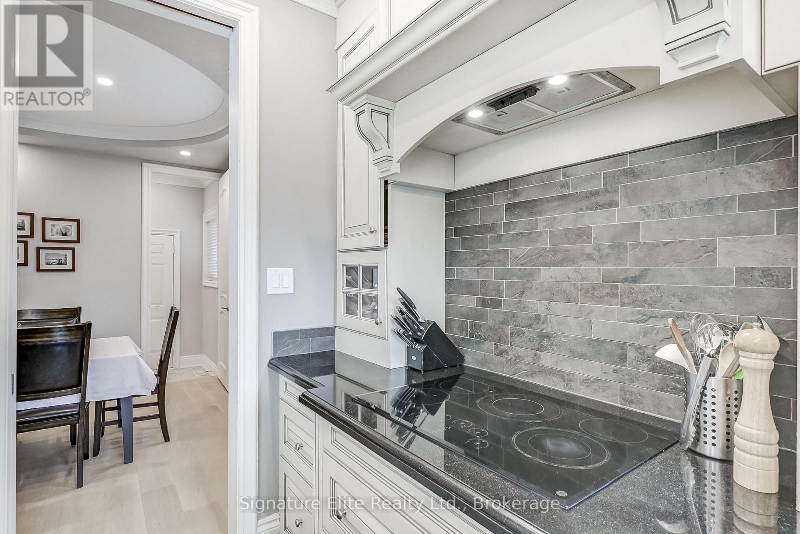 3428 Mistwell Crescent, Oakville, Ontario  L6L 0A3 - Photo 21 - W12829078