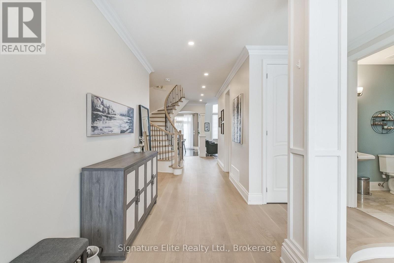 3428 Mistwell Crescent, Oakville, Ontario  L6L 0A3 - Photo 5 - W12829078