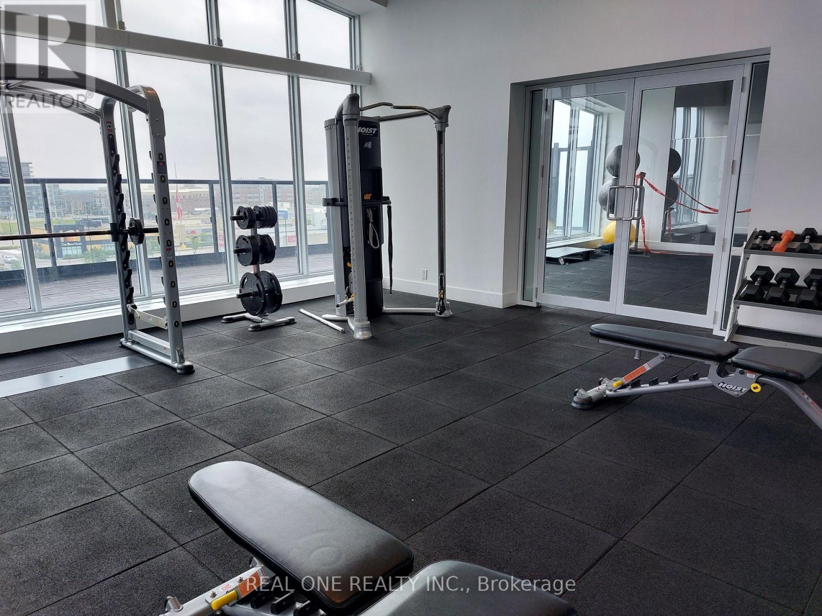 706 - 297 Oak Walk Drive, Oakville, Ontario  L6H 3R6 - Photo 11 - W12829092