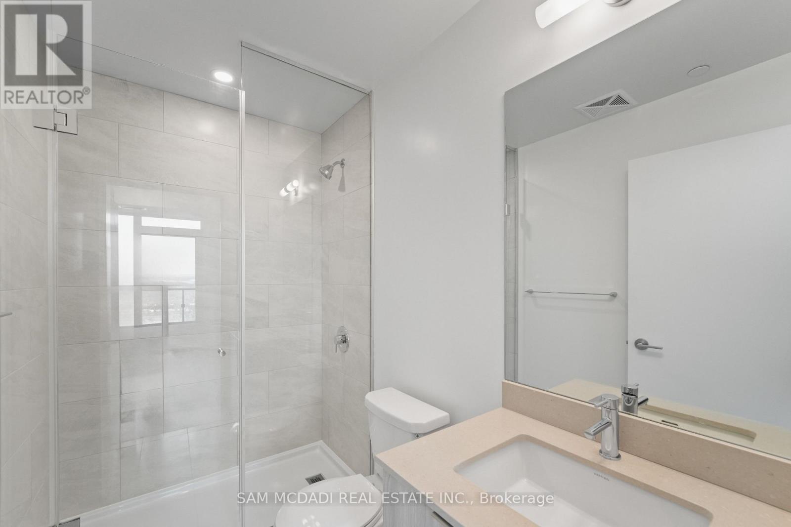 3703 - 395 Square One Drive, Mississauga, Ontario  L5B 0P6 - Photo 15 - W12829102