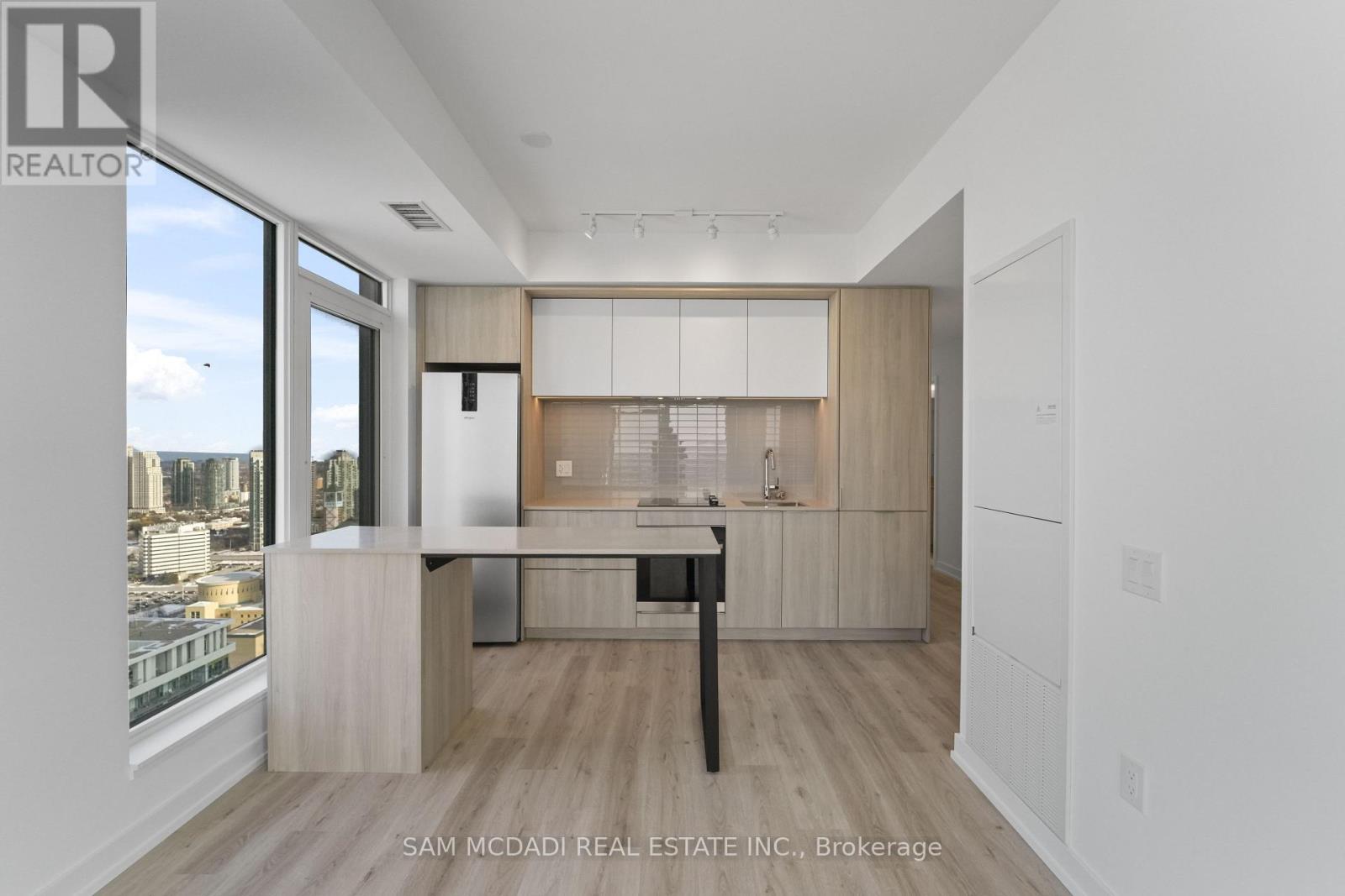 3703 - 395 Square One Drive, Mississauga, Ontario  L5B 0P6 - Photo 5 - W12829102