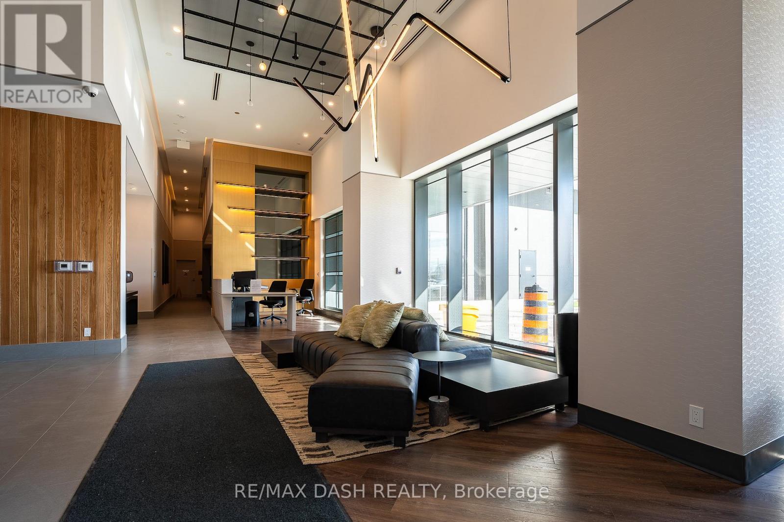 609 - 1007 The Queensway Avenue, Toronto, Ontario  M8Z 6C7 - Photo 4 - W12829114