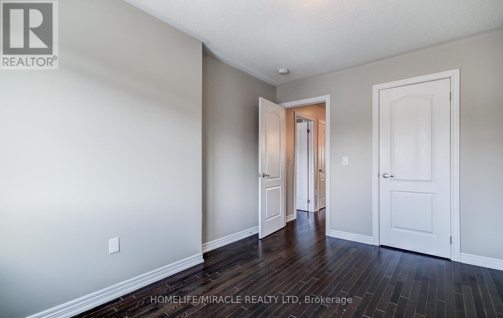 30 Davenfield Circle, Brampton, Ontario  L6P 4M2 - Photo 35 - W12829124