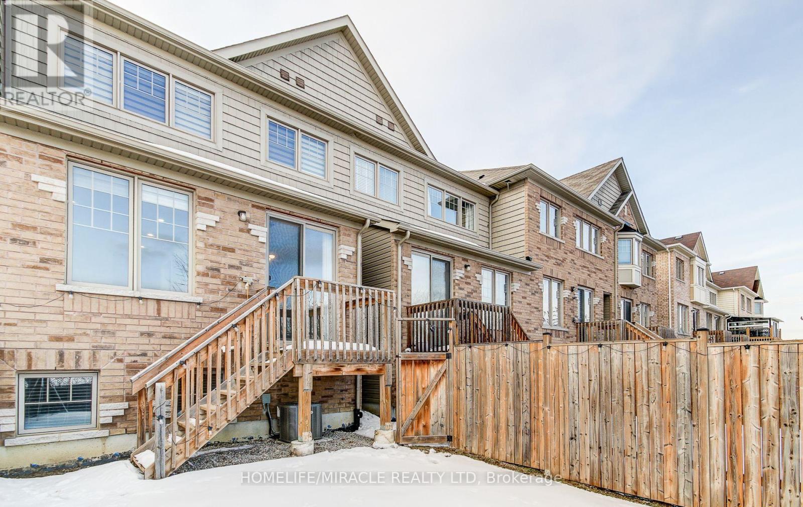 30 Davenfield Circle, Brampton, Ontario  L6P 4M2 - Photo 47 - W12829124