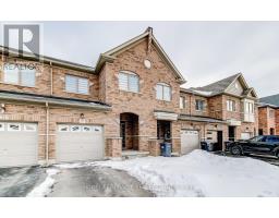 30 DAVENFIELD CIRCLE, Brampton, Ontario