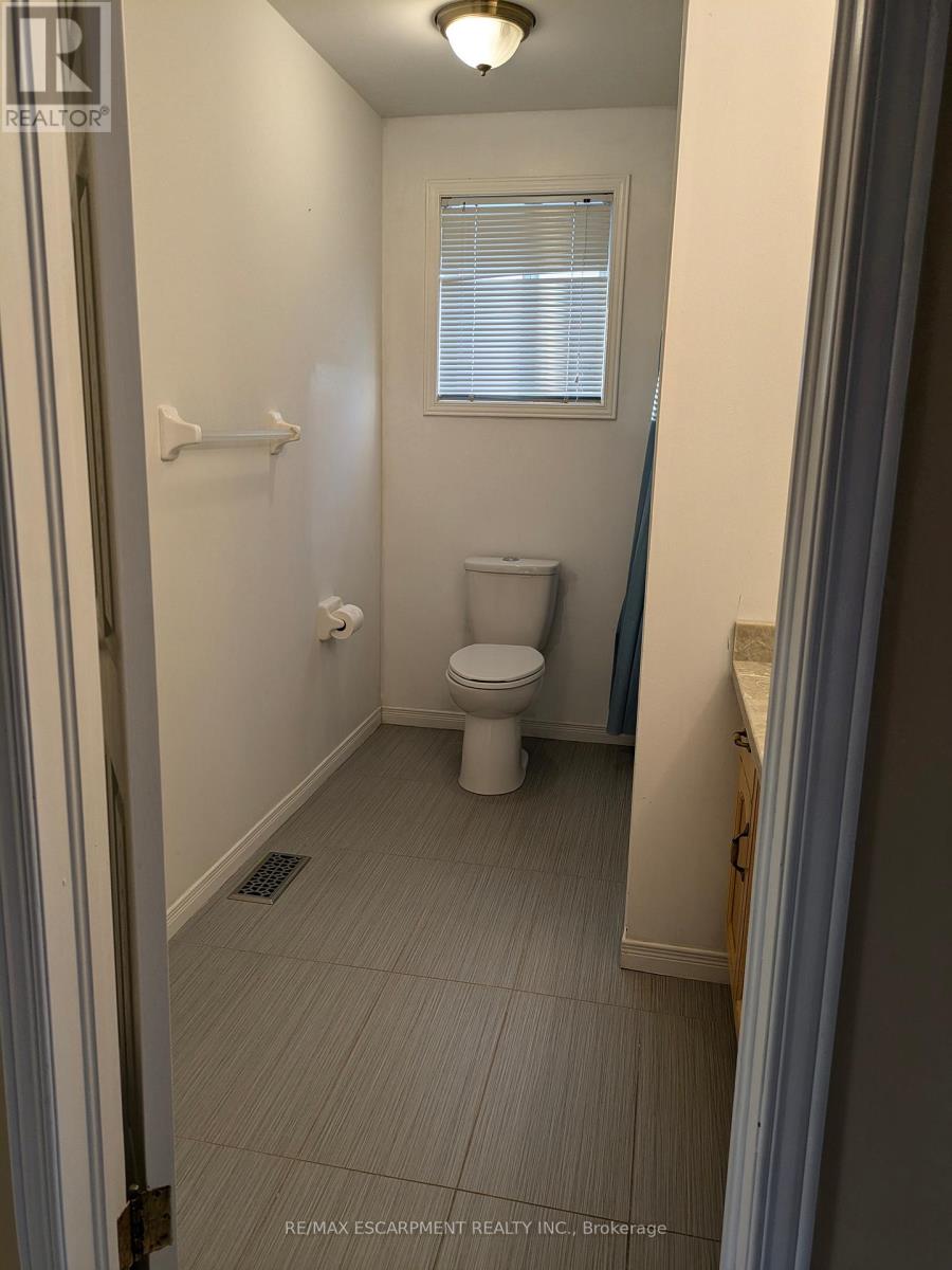 218 Dearborn Boulevard, Waterloo, Ontario  N2J 4Y3 - Photo 21 - X12829082