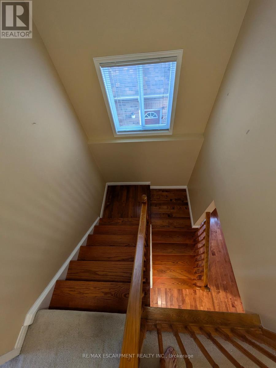 218 Dearborn Boulevard, Waterloo, Ontario  N2J 4Y3 - Photo 24 - X12829082