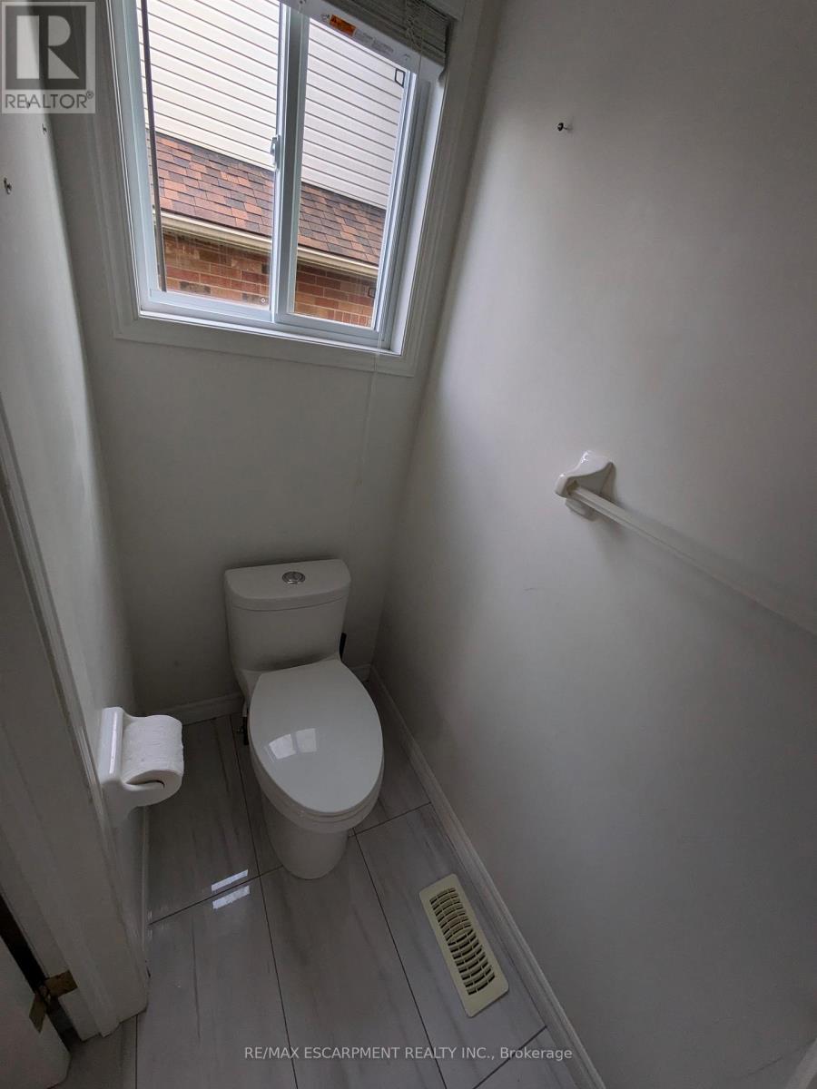 218 Dearborn Boulevard, Waterloo, Ontario  N2J 4Y3 - Photo 37 - X12829082