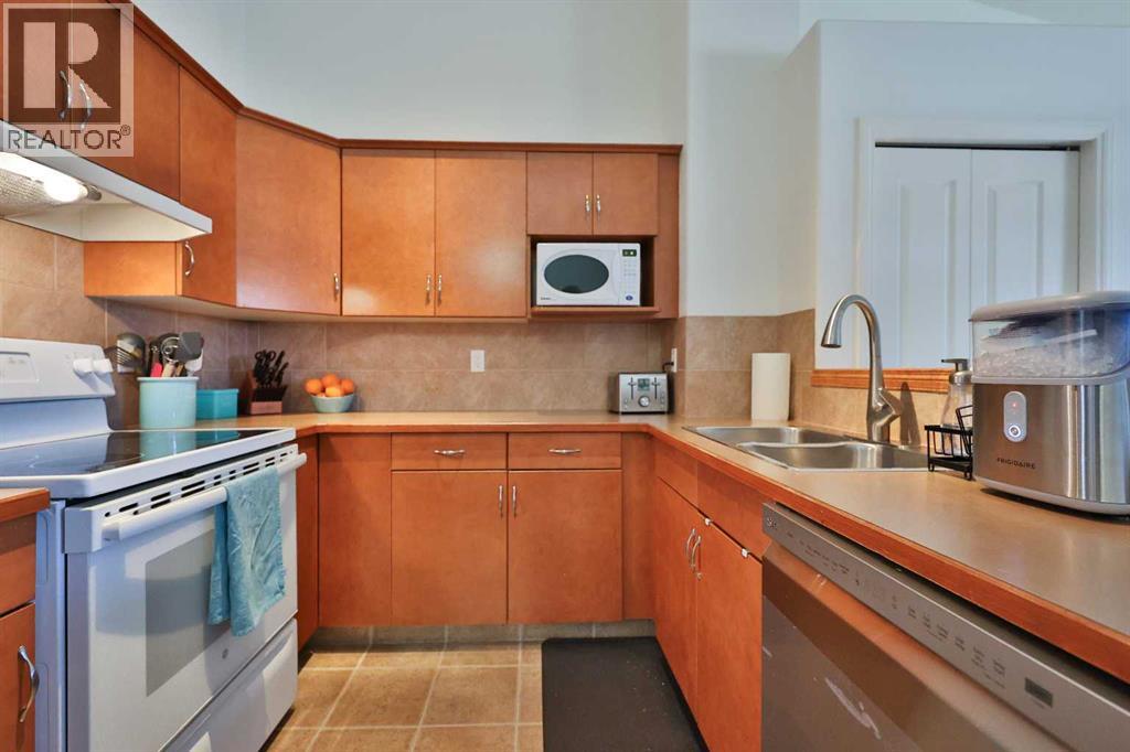 202 Blackfoot Boulevard W, Lethbridge, Alberta  T1K 7Z2 - Photo 9 - A2288824