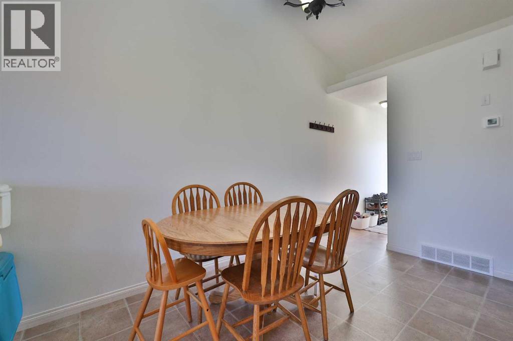 202 Blackfoot Boulevard W, Lethbridge, Alberta  T1K 7Z2 - Photo 13 - A2288824