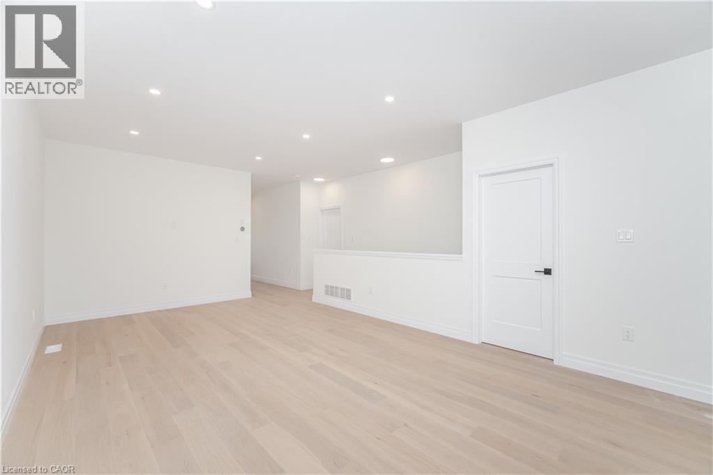 2797 Red Maple Avenue Unit# 42, Jordan Station, Ontario  L0R 1S0 - Photo 3 - 40808266