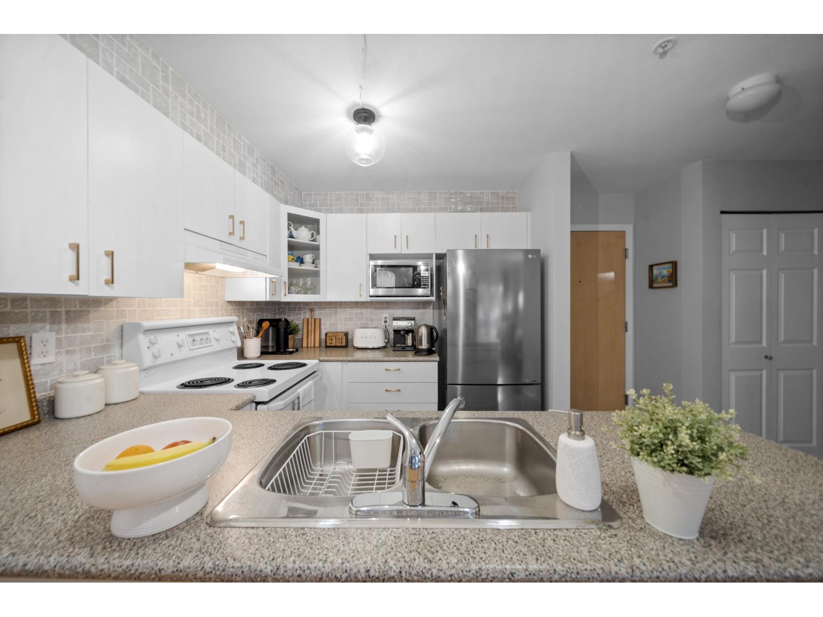 215 6359 198th Street, Langley, British Columbia V2Y 2E3 - Photo 5 - R3093804