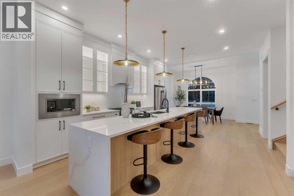 221 29 Avenue Nw, Calgary, Alberta  T2M 2M2 - Photo 10 - A2289166