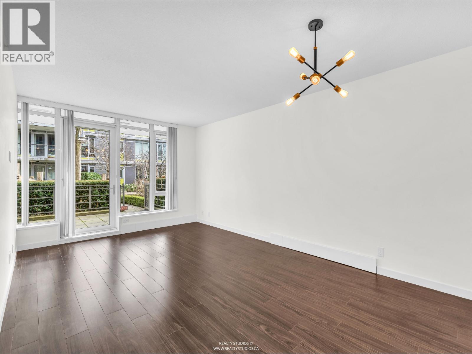 106 3162 Riverwalk Avenue, Vancouver, British Columbia  V5S 0B7 - Photo 2 - R3060442