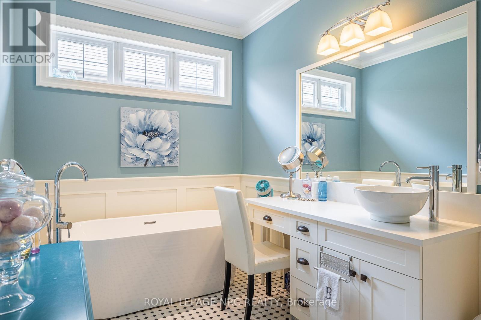 1534 Haist Street, Pelham, Ontario  L0S 1E5 - Photo 27 - X12829144