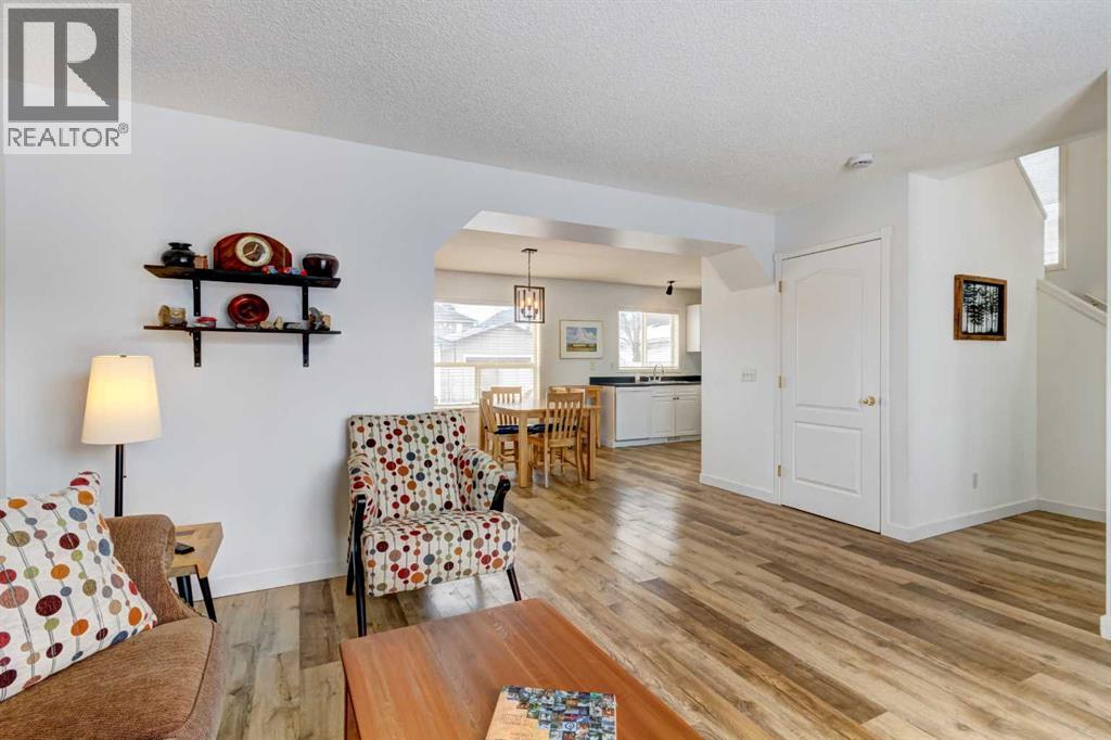 104 Somerside Common Sw, Calgary, Alberta  T2Y 3M8 - Photo 7 - A2289459